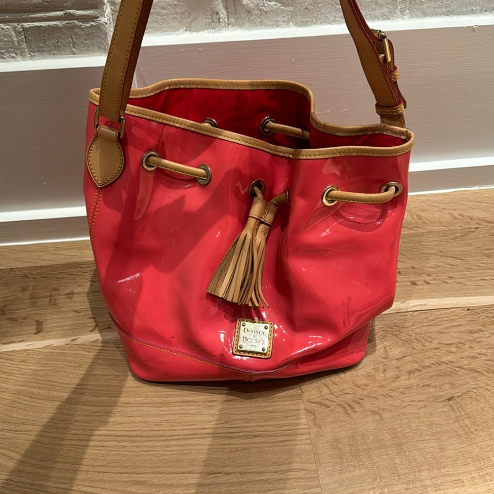 Dooney & Bourke Bag